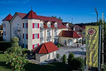 Das Landhotel Zur Jurahöhe von der Außenansicht.
